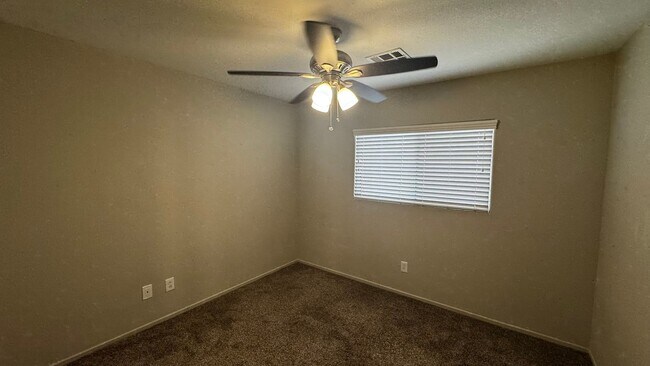 Building Photo - SW Single Story ONLY $1998