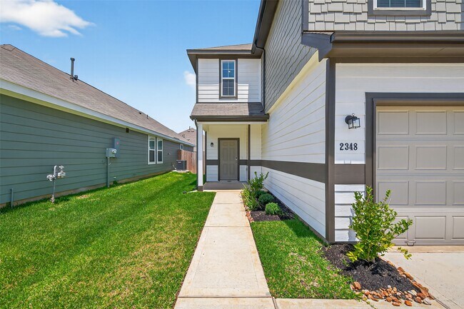 Building Photo - 2348 Mooneye Ct