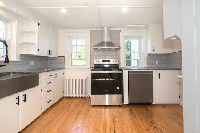 Building Photo - Amazing, Rarely Available Farmhouse with Carriage House and Garage