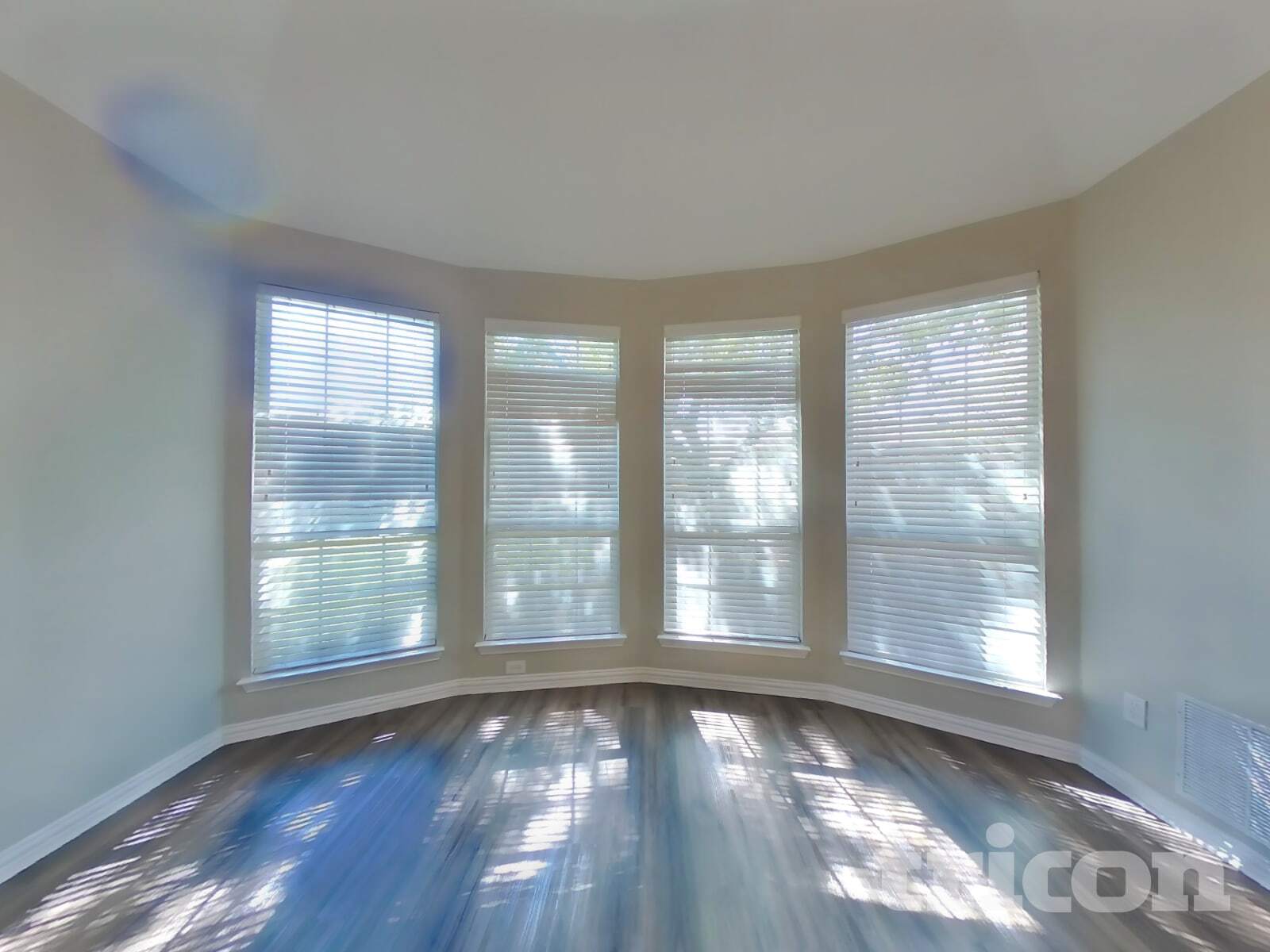 Building Photo - 114 Cole St