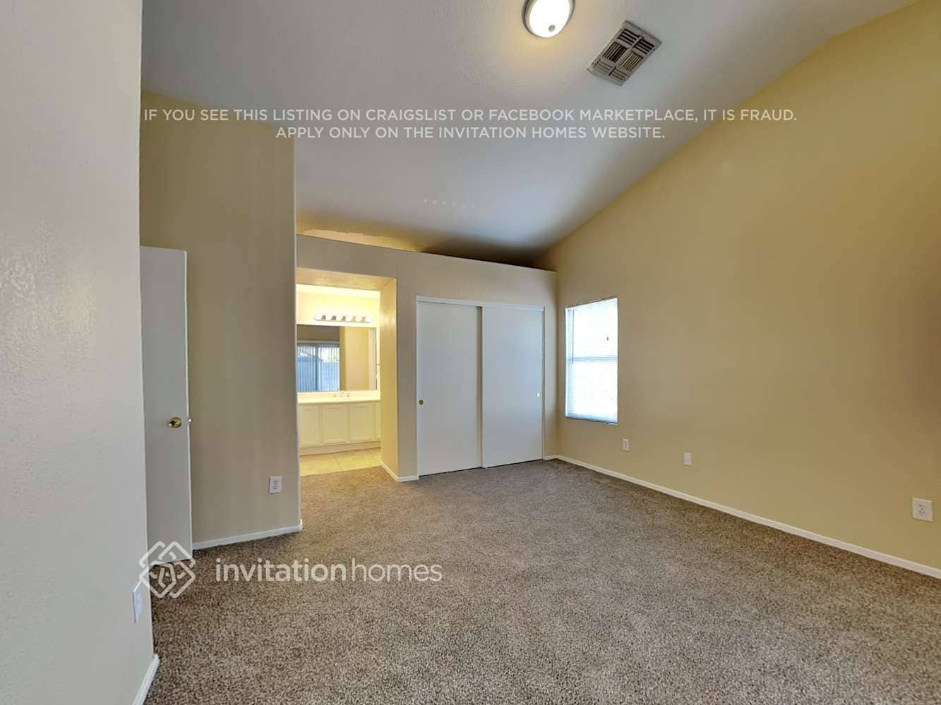 Building Photo - 10418 W Orange Dr