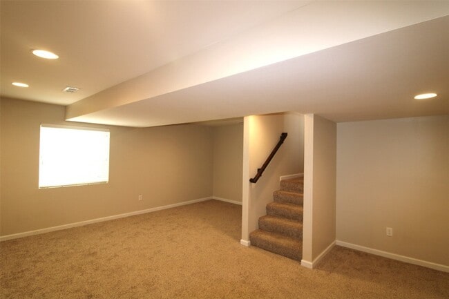 Building Photo - 1823 Basston Dr