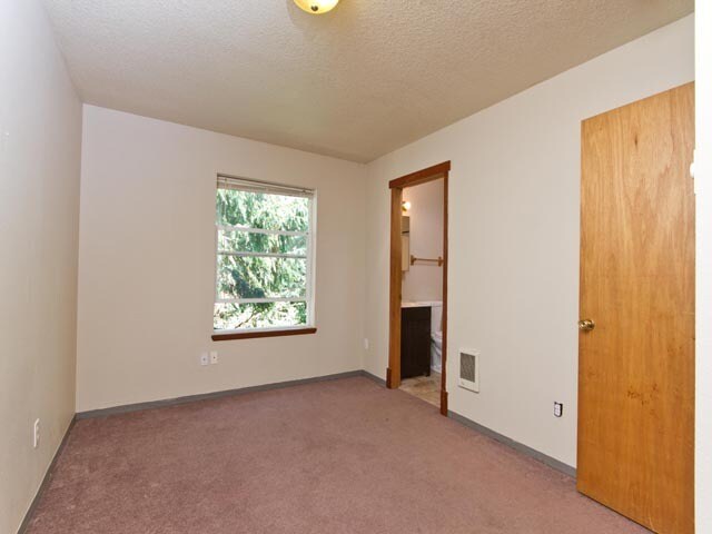 Building Photo - 46 NE Sacramento St