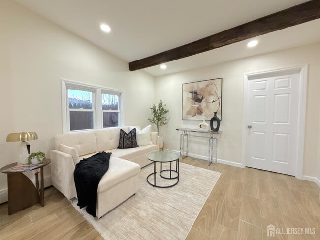 Building Photo - 6 Fitch St