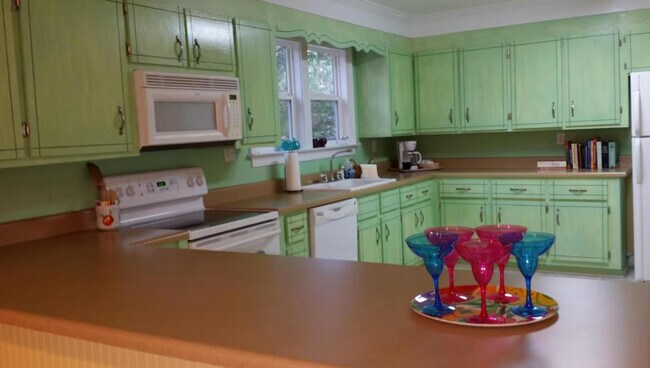 Building Photo - 1748 Malone Ln