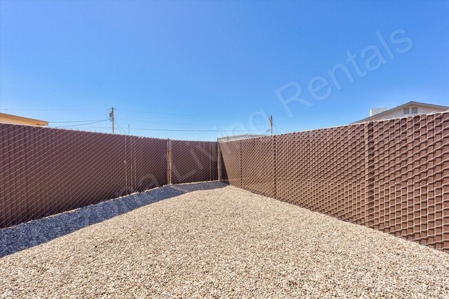 Building Photo - CHEM2926