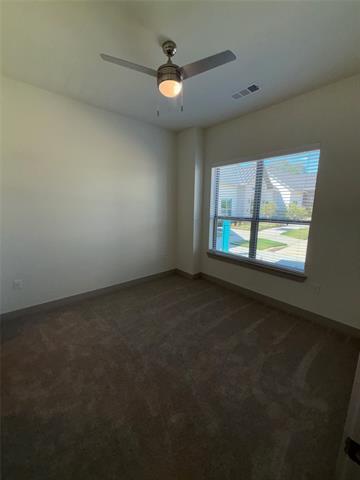 Building Photo - 2036 Oak Grove Ln