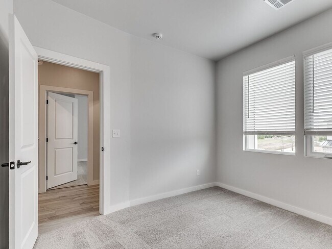 Building Photo - Beautiful New Construction Home in Edmond/...