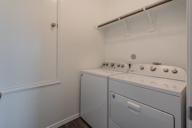 Building Photo - 5715 Pampus Prairie Rd