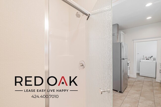 Building Photo - 3425 Walton Ave