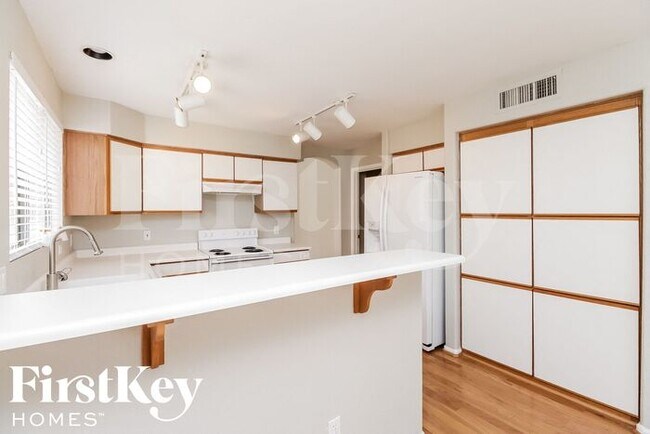 Building Photo - 20442 N 38th Dr