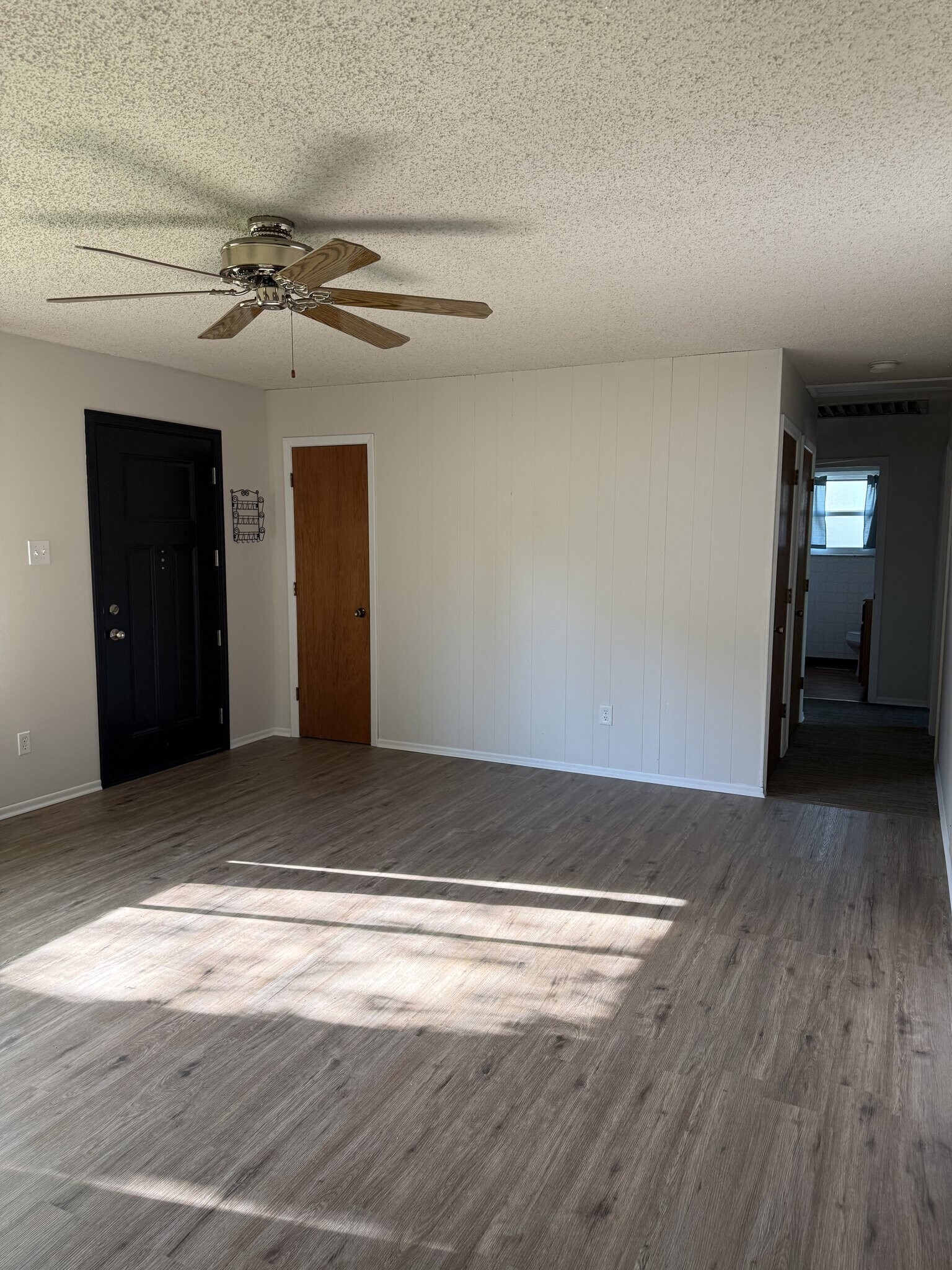 Building Photo - 7602 Elton St