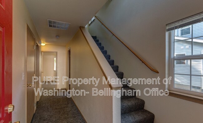 Building Photo - 2132 Harris Ave