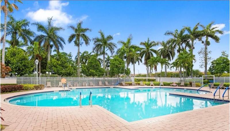 Building Photo - 5152 Woodfield Way