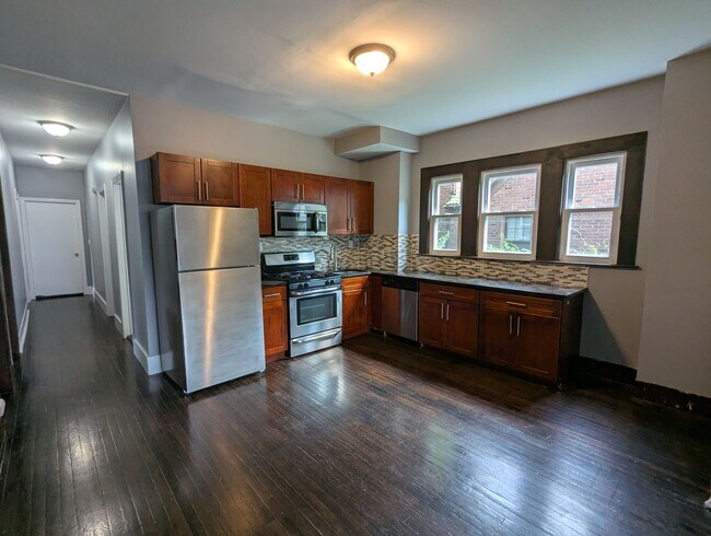 Building Photo - 69 Winthrop Ave