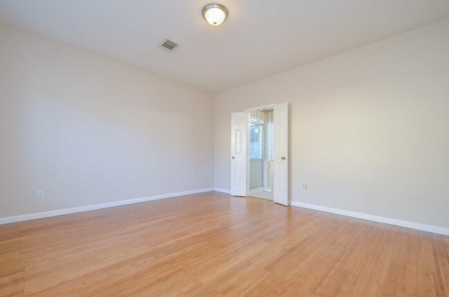 Building Photo - 5519 Poundstone Ct