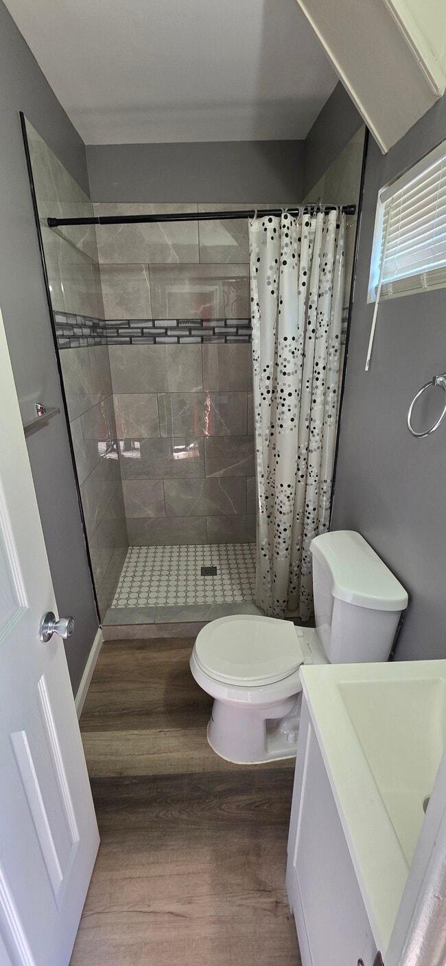 Building Photo - 2707 Presbury St