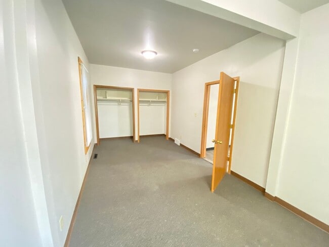 Building Photo - 2311 Olive St