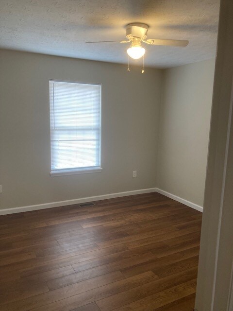 Building Photo - 164 Barber Rd