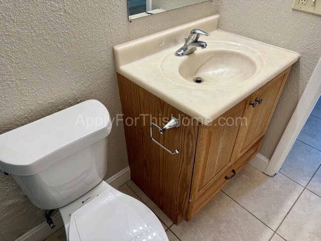 Building Photo - Single Family Home - Carrollwood Area