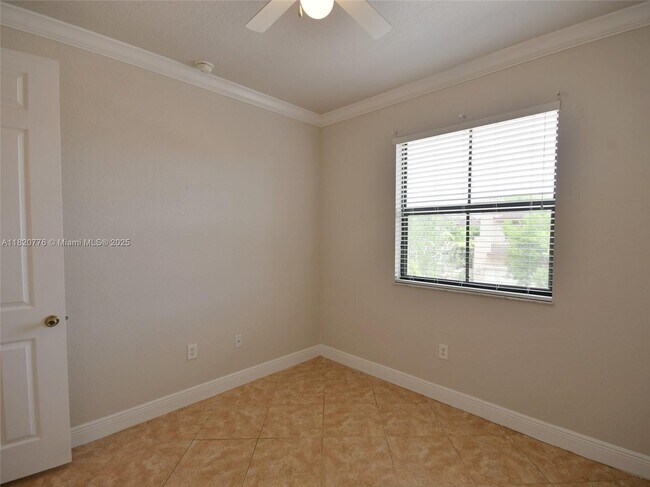 Building Photo - 8940 SW 228th Ln