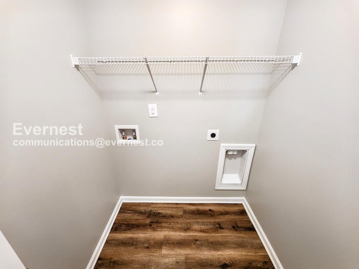 Building Photo - 634 Stowers Dr