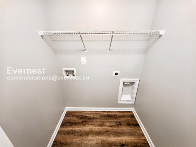 Building Photo - 634 Stowers Dr