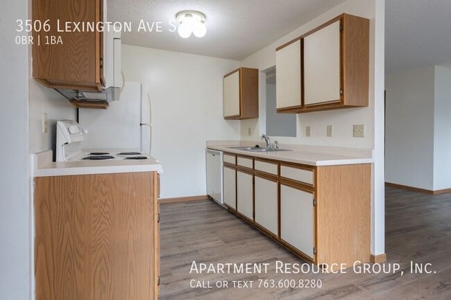 Building Photo - 3506 Lexington Ave S