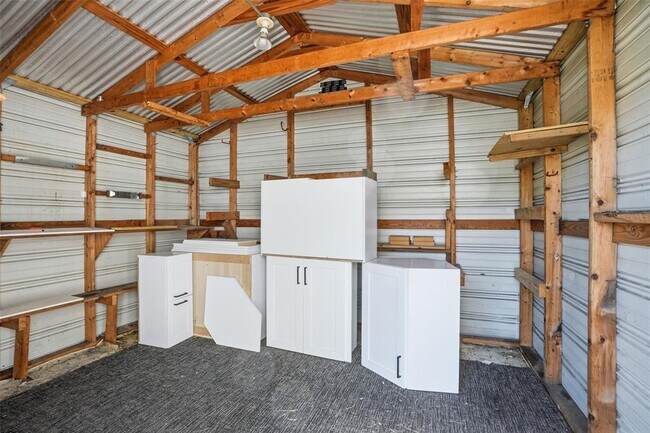 Building Photo - 1106 W Peninsular St