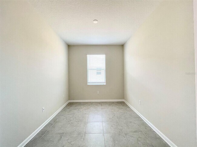 Building Photo - Sawgrass Bay 4 Bedrooms 3 Bathrooms for rent