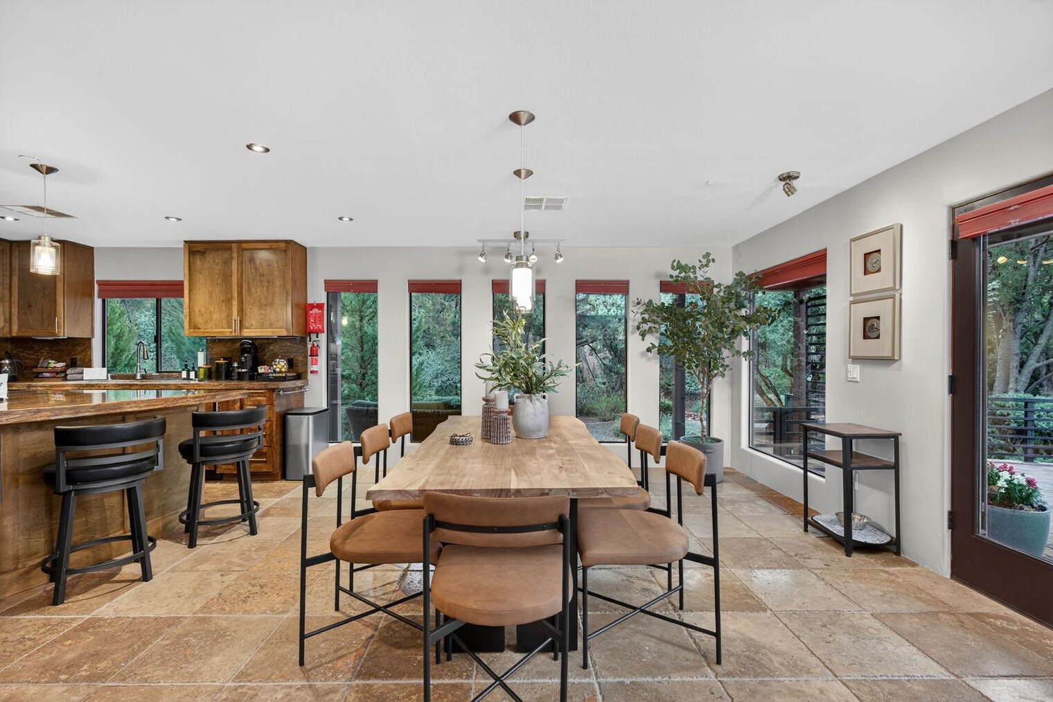 Building Photo - 107 Rufous Ln