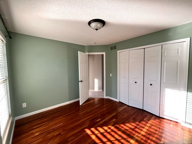 Building Photo - 17093 Isleton Ave