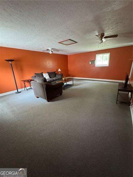 Building Photo - 2578 Shadowbrook Dr