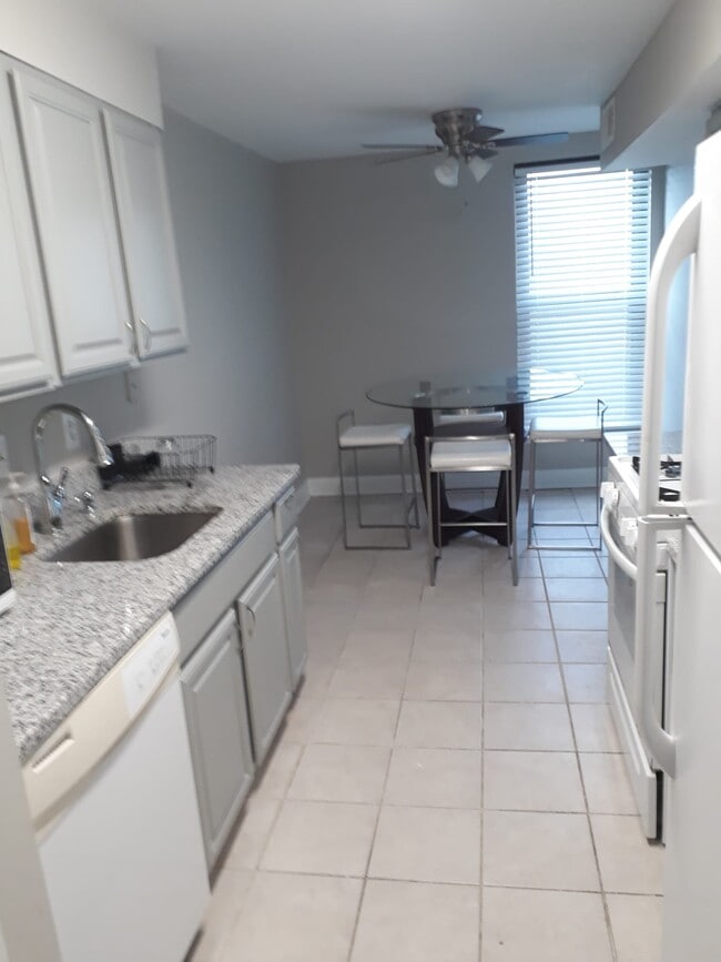 Building Photo - 106 Duvall Ln