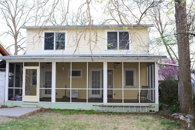 Building Photo - 4804 Caswell Ave