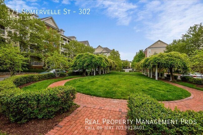 Building Photo - 171 Somervelle St