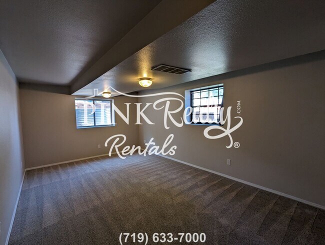Building Photo - 4735 Woodsorrel Ct