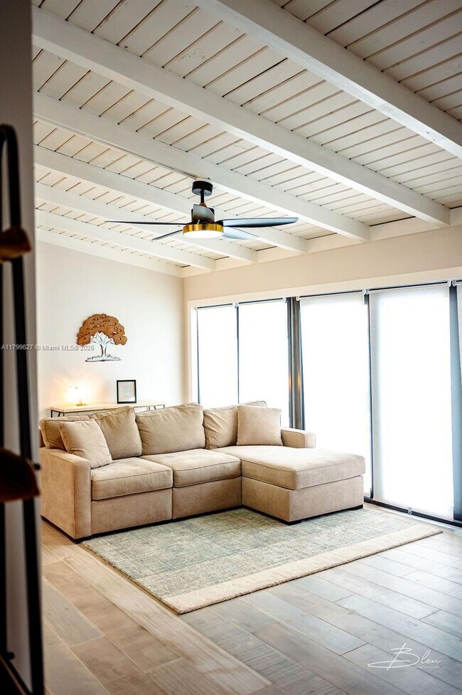 Building Photo - 2506 Bimini Ln