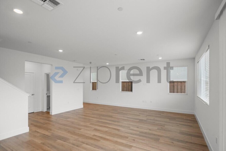 Building Photo - 3375 Tibidabo St