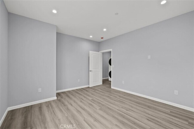 Building Photo - 15834 Eccles St
