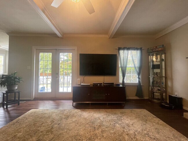 Building Photo - Cypress Point