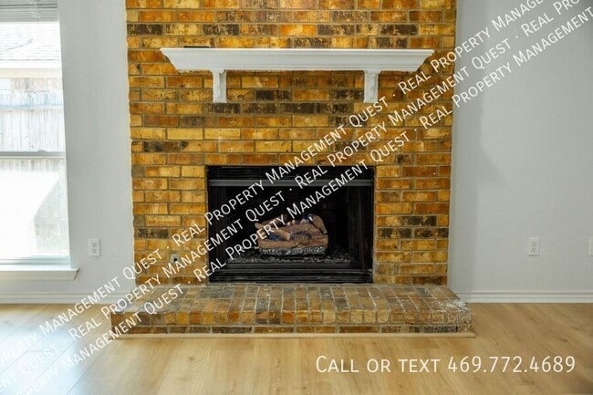 Building Photo - 1224 Mockingbird Ln