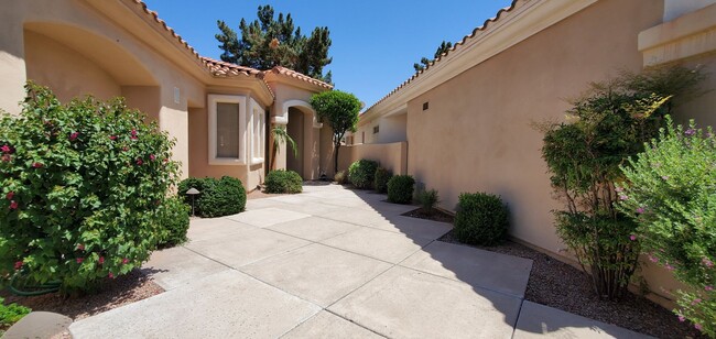 Building Photo - EXQUISITE SCOTTSDALE COUNTRY CLUB RENTAL O...