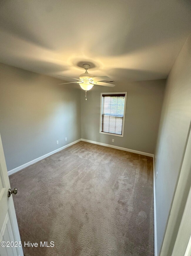 Building Photo - 2443 Kodiak Dr