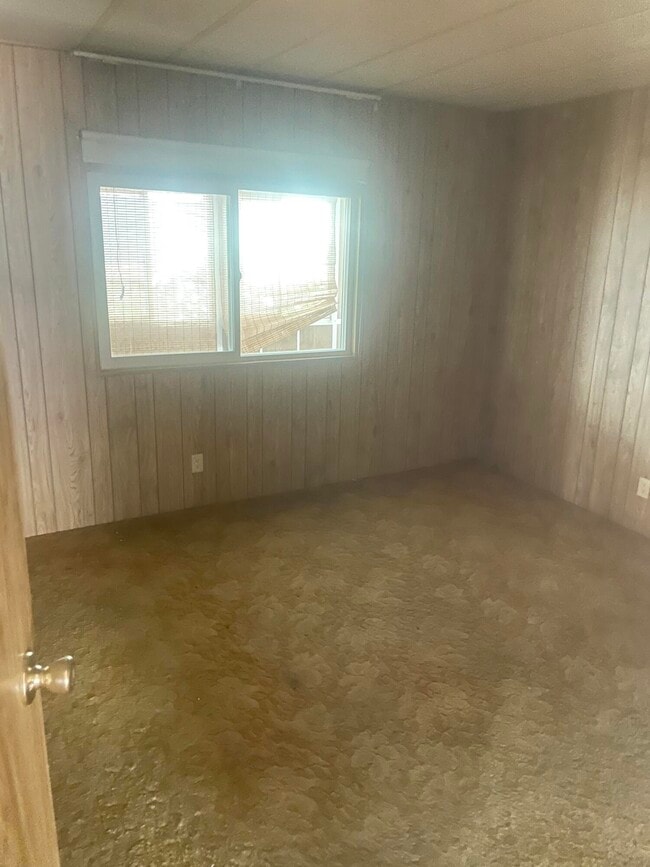 Building Photo - 14777 Palm Dr