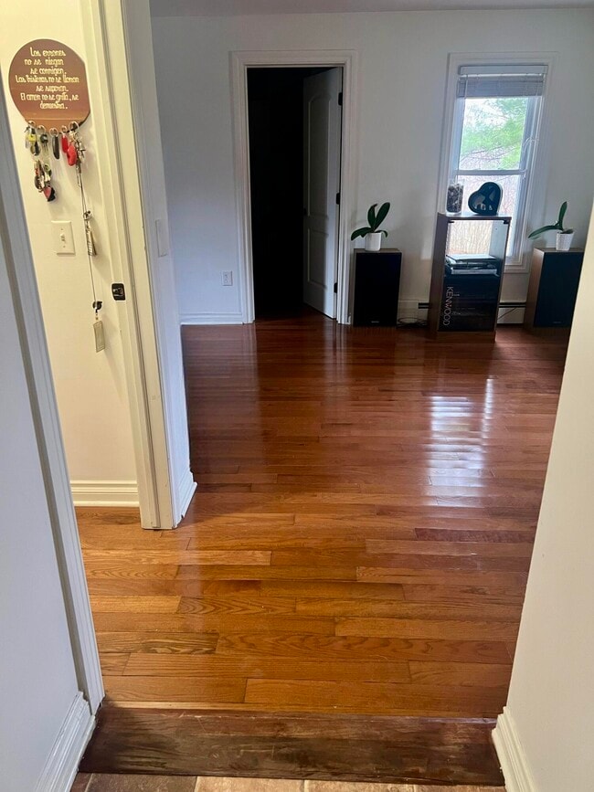 Building Photo - 5015 N Territorial Rd