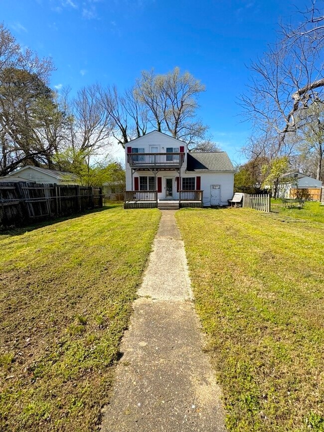 Building Photo - 431 Seaboard Ave