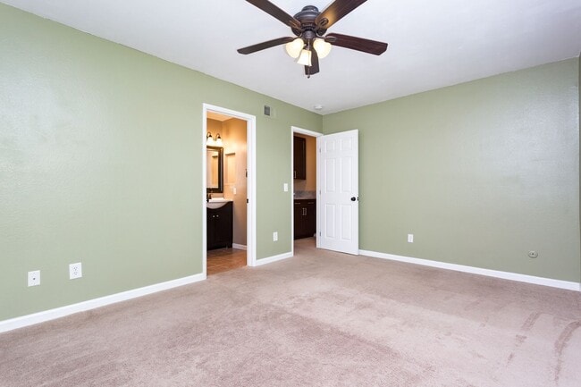 Building Photo - Beautiful Home in Mira Mesa