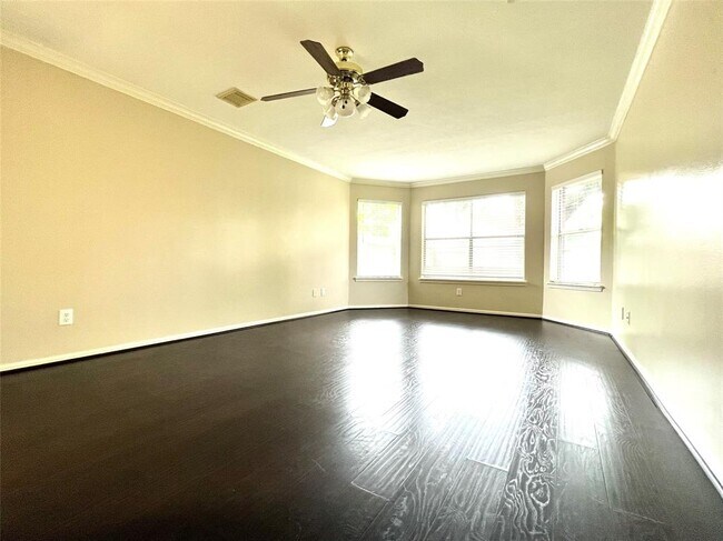 Building Photo - 4423 Timber Hill Dr