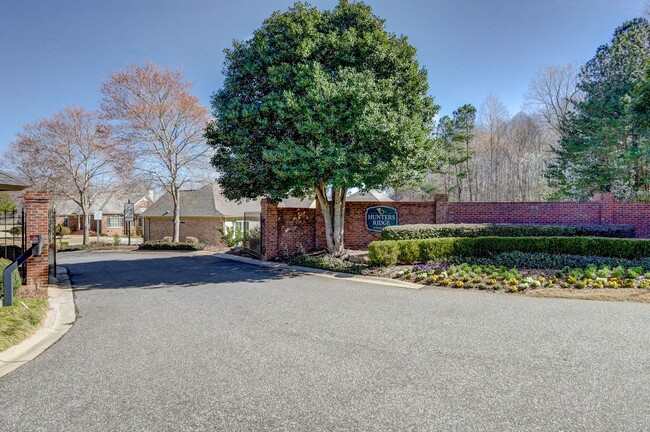 Building Photo - # Serene Living Near Travelers Rest